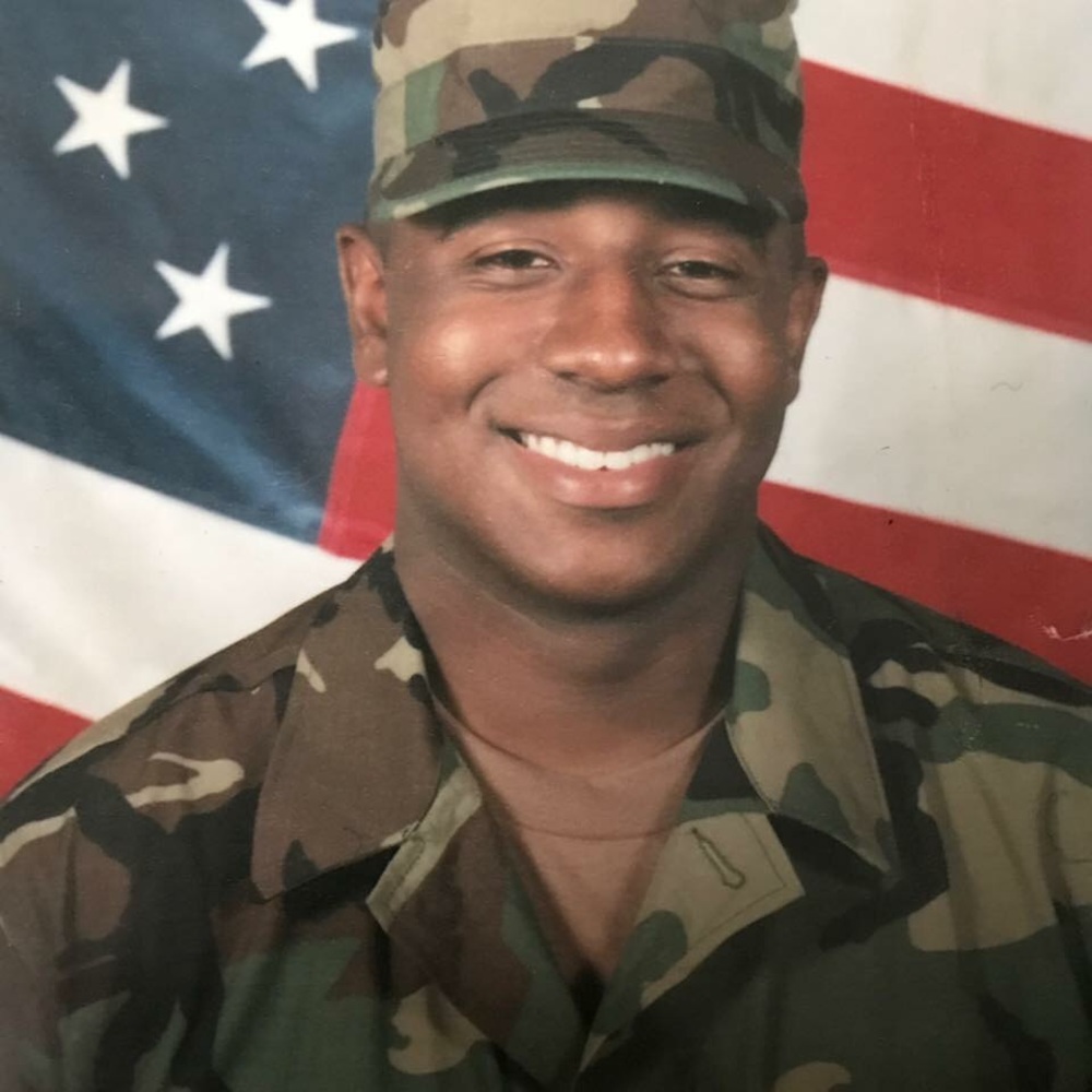 Meet your Posher, Ernest